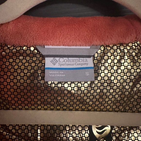 Columbia Women’s Joy Peak Insulated Hooded Jacket - Faded Peach - Size Small - Picture 8 of 9